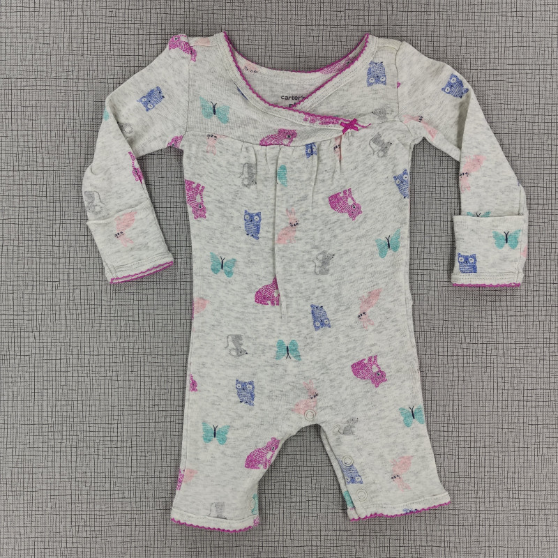 Pijama enteriza gris filo fucsia estampado de animales