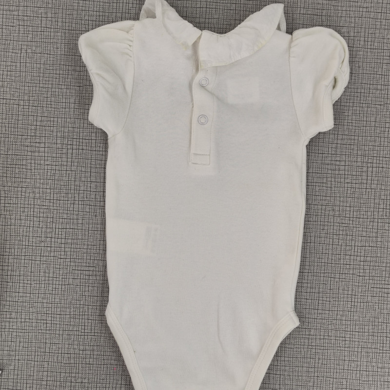 Body blanco con bolero en el cuello