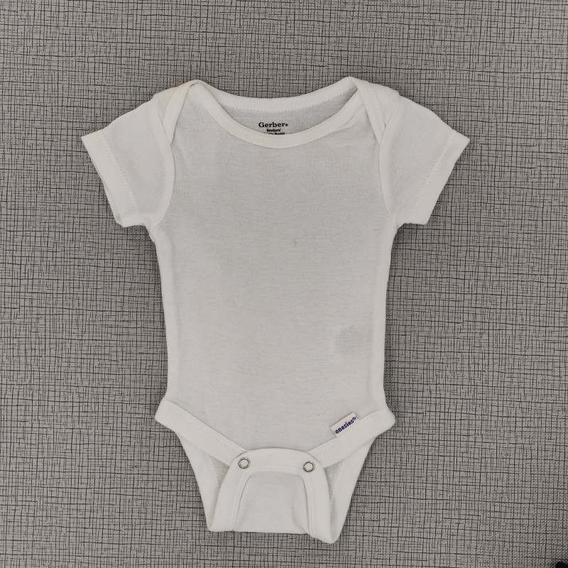 Body blanco manga corta sencillo
