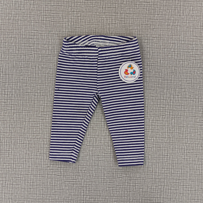 Pantalón de rayas azules