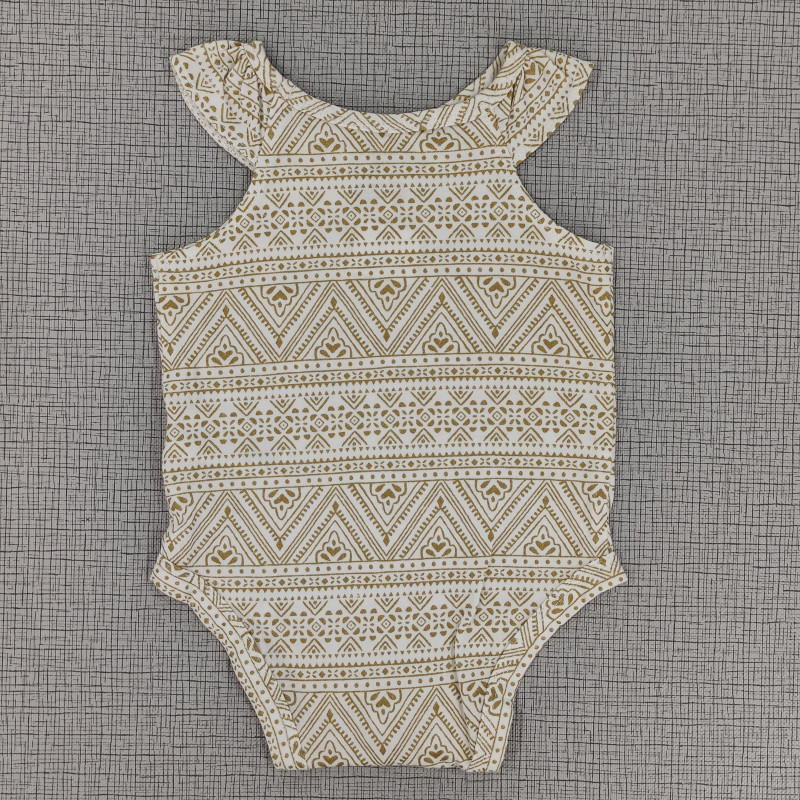 Body de tiras, color blanco y detalles dorados