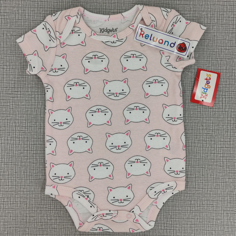 Body rosado claro con diseño de gatos