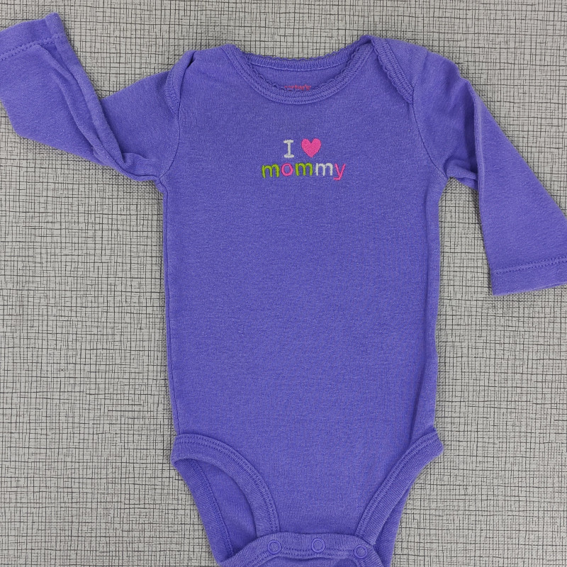 Body manga larga color morado "I love mommy"